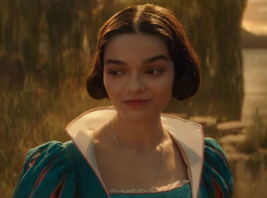 blanca-nieves-live-action-trailer-estreno-reparto